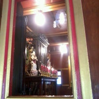 Photo taken at ศาลากลางนำ้ พระโพธิสัตว์กวนอิม SuanPlu temple by Josh ข. on 5/5/2012
