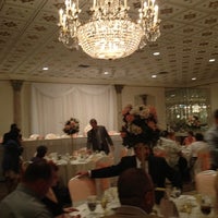 Снимок сделан в Manzo&amp;#39;s Banquets &amp;amp; Catering пользователем Brian S. 7/29/2012