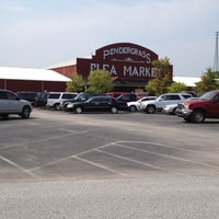 รูปภาพถ่ายที่ Pendergrass Flea Market โดย Tim L. เมื่อ 7/1/2012