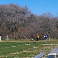 Das Foto wurde bei R.E. Good Soccer Complex von Kim S. am 2/26/2012 aufgenommen