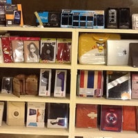 Photo taken at Ariel Mobile Accessories. by Chollada M. on 7/26/2012