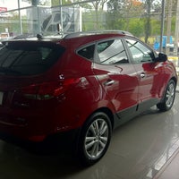 Das Foto wurde bei Hyundai von Esteban V. am 3/13/2012 aufgenommen