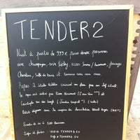 รูปภาพถ่ายที่ Tender2 Suite, View, Art, Gastronomy &amp;amp; Events โดย François เมื่อ 8/16/2012