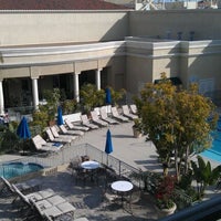 Снимок сделан в Balboa Bay Resort пользователем Laura H. 3/30/2012