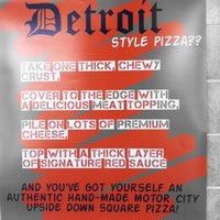 Foto tirada no(a) Pizza Squared Detroit Style Pizza por chucker em 5/4/2012
