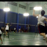 Photo taken at Lapangan Badminton Patra by Vinantius Hendy on 4/9/2012