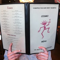 Das Foto wurde bei Cosmo Cafe &amp;amp; Bar von Christian T. am 4/1/2012 aufgenommen