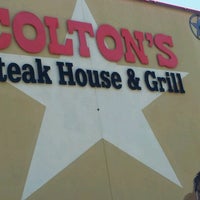 รูปภาพถ่ายที่ Colton&#39;s Steak House &amp; Grill โดย Becky V. เมื่อ 8/22/2012