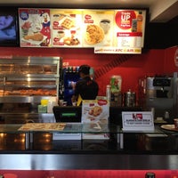 Photo taken at KFC / KFC Coffee by Ariel W. on 2/19/2012