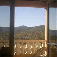 Снимок сделан в Forest Villas Hotel пользователем Bill C. 2/25/2012