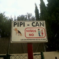 Parque Infantil Y Pipi Caca De La Calle Pedro Iv
