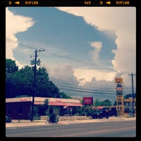 6/20/2012 tarihinde David S.ziyaretçi tarafından Thundercloud Subs'de çekilen fotoğraf