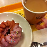 Photo taken at Mister Donut by えびし。 on 4/4/2012