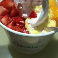 Photo taken at Pinkberry by Taryn T. on 6/27/2012