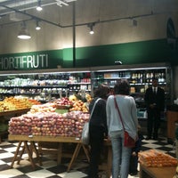 Photo taken at St. Marché by Ricardo C. on 6/23/2012