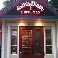 7/20/2012 tarihinde Rae K.ziyaretçi tarafından Ruth&amp;#39;s Diner'de çekilen fotoğraf