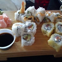 Das Foto wurde bei Inoko Sushi Express von Allison K. am 9/3/2012 aufgenommen