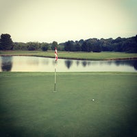 Foto tomada en Franklin Bridge Golf Course  por Parker S. el 8/15/2012