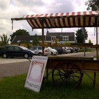 Das Foto wurde bei Streekrestaurant De Pronckheer von Davato am 8/28/2012 aufgenommen