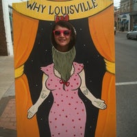 4/13/2012 tarihinde Annette S.ziyaretçi tarafından WHY Louisville'de çekilen fotoğraf