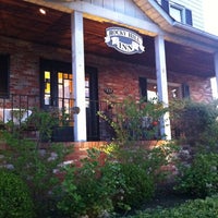 Photo taken at Rocky Hill Inn by Khürt W. on 4/19/2012