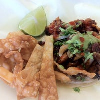 Photo taken at Dragon Loco Chinese Mexican Fusion by Jeffrey S. on 7/17/2012