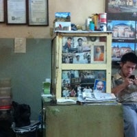 Photo taken at Kedai Kopi Gundaling by Edi Liem on 2/20/2012