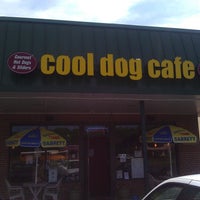 Photo taken at Cool Dog Cafe by Omar D. on 5/17/2012
