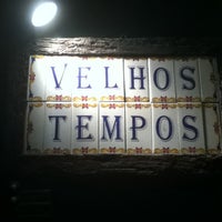 Photo prise au Velhos Tempos Taberna par Joana C. le2/15/2012