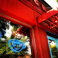 Das Foto wurde bei Peace Coffee Shop von Brandon W. am 8/15/2012 aufgenommen