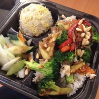 Das Foto wurde bei Kung Food von Jeanette L. am 4/21/2012 aufgenommen
