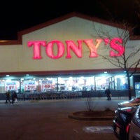Photo taken at Tony&amp;#39;s Finer Foods by William Q. on 3/7/2012