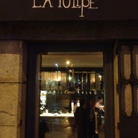 รูปภาพถ่ายที่ La Tulipe โดย David T. เมื่อ 3/21/2012