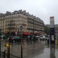 รูปภาพถ่ายที่ Hôtel Faubourg 216-224 โดย Sergey M. เมื่อ 6/24/2012