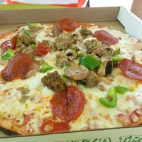 Foto diambil di The Eddie&#39;s Pizza Truck oleh Anna C. pada 8/16/2012