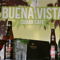6/28/2012에 Ernesttico님이 Buena Vista Cuban Café에서 찍은 사진