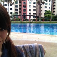 Photo taken at Woodsvale Swimming Pool by Xiiaofang A. on 8/2/2012