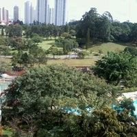 Photo taken at Villas De Sao Paulo by Anahi Monteiro R. on 5/19/2012