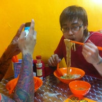 Photo taken at 咏春面 Yong Chun Noodle (Hougang) by Benjamin L. on 3/21/2012