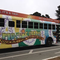 Foto tomada en Magic Bus SF Tour  por Joel B. el 8/4/2012