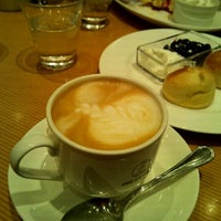 Photo taken at カフェ ラ ミル (Café La Mille) 川崎アゼリア店 by Aya K. on 2/5/2012