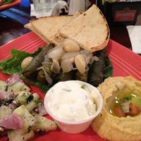 Das Foto wurde bei Isis Restaurant &amp;amp; Bar von Mary E. am 5/1/2012 aufgenommen