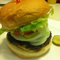 Photo taken at Kraze Burgers by Lalala .. on 8/20/2012