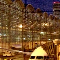 Photo taken at Gate B15 by Leslie on 8/8/2012
