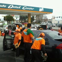 2/20/2012 tarihinde Aleg Y.ziyaretçi tarafından San Mateo Car Wash'de çekilen fotoğraf