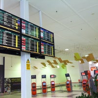 Photo taken at Gold Coast Airport (OOL) by Wen P. on 5/17/2012