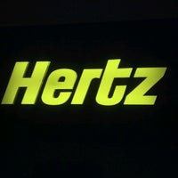 รูปภาพถ่ายที่ Hertz โดย William M. เมื่อ 2/27/2012