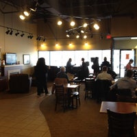 2/23/2012 tarihinde Adam R.ziyaretçi tarafından Biggby Coffee'de çekilen fotoğraf