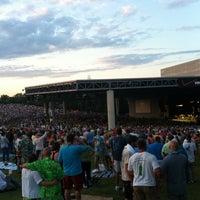 รูปภาพถ่ายที่ PNC Music Pavilion โดย Jason G. เมื่อ 6/9/2012