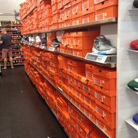 nike store deer park